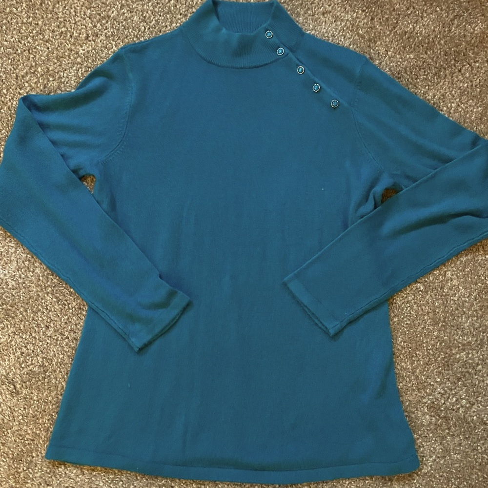 Women’s size large sweater
